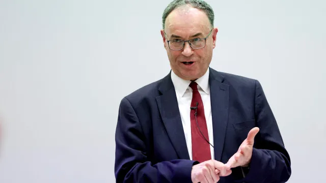 
                    Vice-diretor do FBI Andrew Bailey deixa o cargo após pouco mais de um ano
                