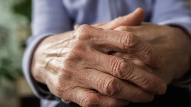 
                    Invade casa de idosa (2 vezes) para a violar. PJ suspeita de mais vítimas
                