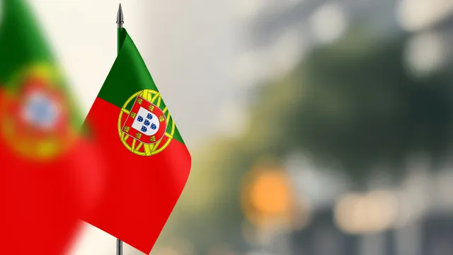 
                    Previsão do CFP passa de défice a excedente de 0,1% em 2026
                