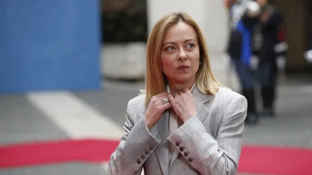 Meloni defende união na NATO e critica tensão entre EUA e Espanha