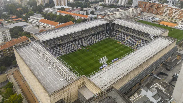 naom_68066bf44c8ae Ofertas pelo complexo desportivo do Boavista superam os mínimos em leilão