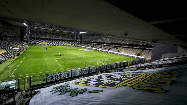 PJ faz buscas no Estádio do Bessa por fraude fiscal. Há 6 arguidos