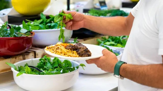 8 alimentos "anti-InflamatÃ³rios" que melhoram qualquer refeiÃ§Ã£o
