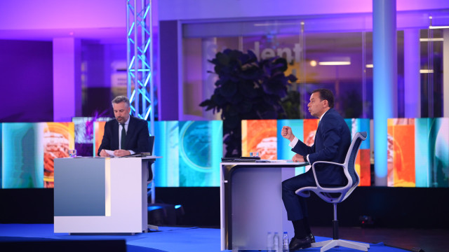 Spinumviva aquece debate. Trocam-se acusações sobre falta de 