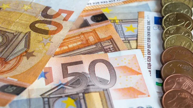 
                    Juros de renegociações e novos créditos para casa sobem para 2,93%
                