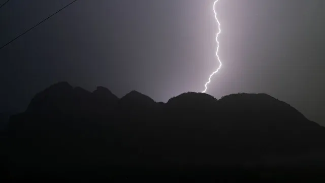 
                    Oito distritos do norte e centro sob aviso amarelo por chuva e trovoada
                