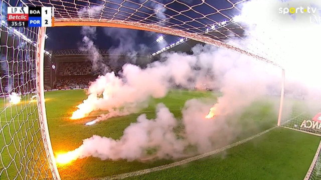 Adeptos do FC Porto fizeram o que não deviam e multa vai chegar ao Dragão
