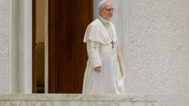 Papa e líder palestino discutem solução de dois Estados em 1º encontro