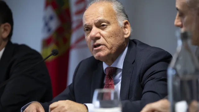 
                    Parlamento vai ouvir Amadeu Guerra sobre justiça e falhas no DCIAP
                