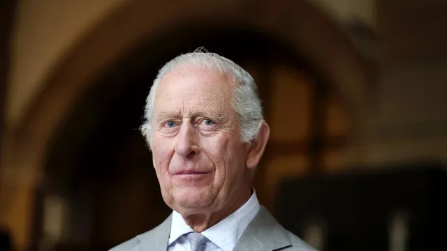 
                    Estação de rádio britânica anuncia morte de Carlos III... por engano
                