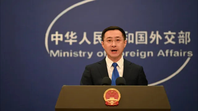 China resgata 47 marinheiros de navio vietnamita afundado e seguem buscas