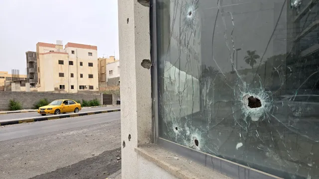 
                    Detidas cinco pessoas por ataques a Zawiya e Tripoli
                