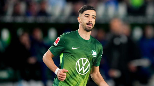 Amoura diz 'sim'. Saiba os milhões que separam Benfica e Wolfsburgo