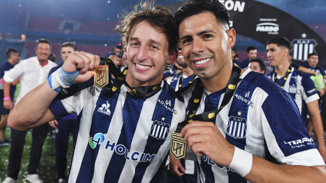 Internacional paraguaio do Talleres apontado ao Benfica... e ao Ajax