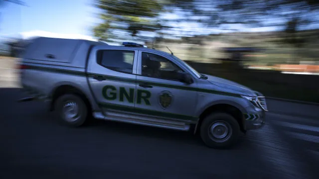
                    Mulher encontrada morta em piscina de uma casa em Paredes
                