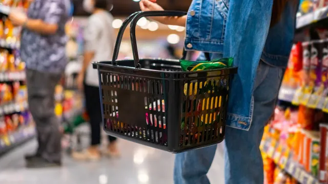 
                    Cabaz alimentar volta a aumentar atinge novo máximo de 259,52 euros
                