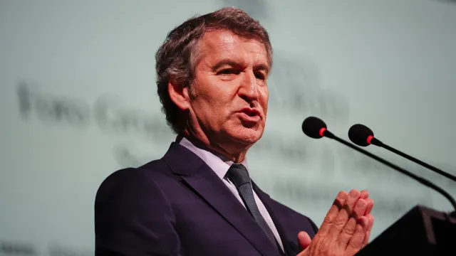 Líder do PP promete um milhão de casas para combater crise em Espanha