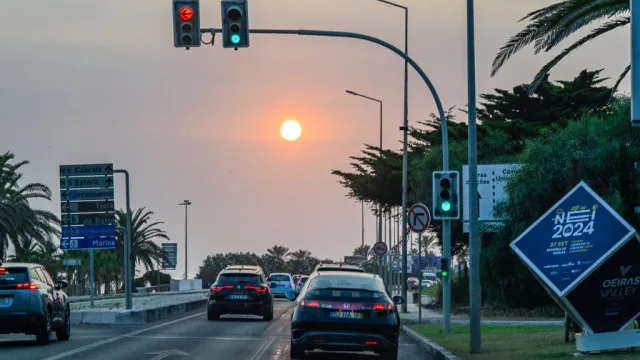 
                    Câmara de Cascais admite portagens na Marginal para financiar obras
                