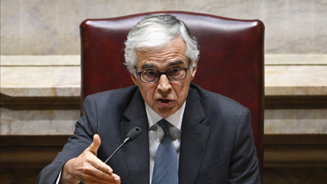 Aguiar-Branco recusa adiar debate do Estado da Nação (após pedido da IL)