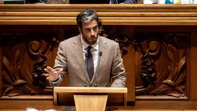 IL acusa PSD, Chega e PS de formarem uma "maioria dos empatas"