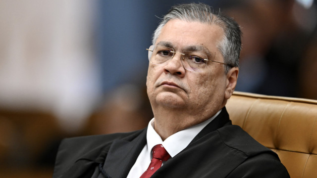 Bancos perdem R$ 41 bi em valor após decisão de Dino