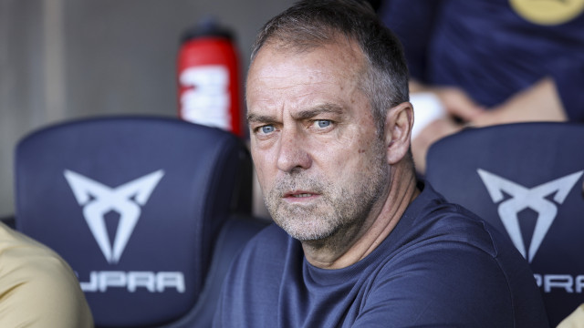 Copa do Rei: técnico do Barcelona lamenta lesão de Raphinha e ironiza Real