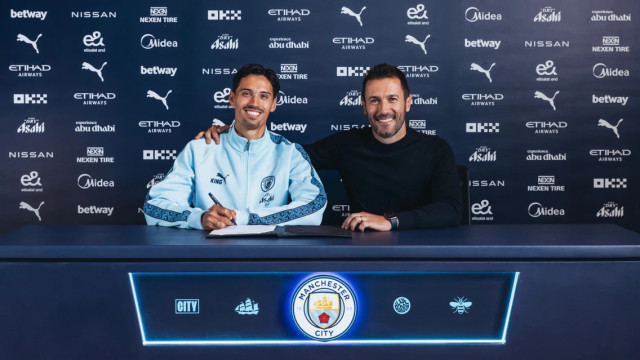 Oficial: Tijjani Reijnders troca AC Milan pelo Manchester City