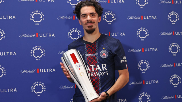 Vitinha estreou-se com golo nos EUA e foi eleito o melhor em campo