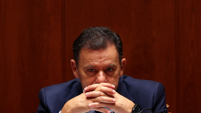 Montenegro assegura que Governo quer 