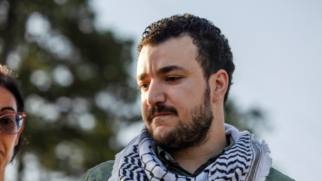 Mahmoud Khalil pede indemnização de 17 milhões à administração Trump