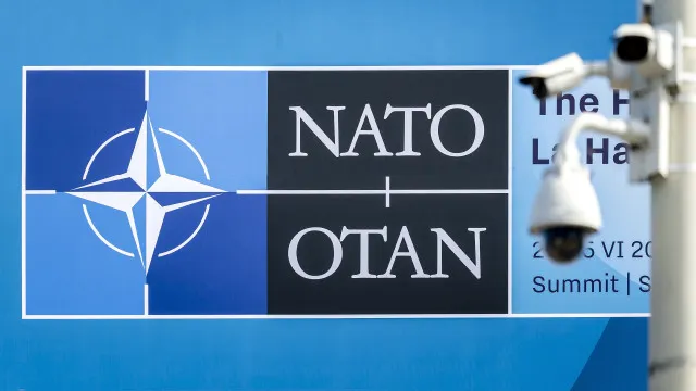 
                    NATO: Dois soldados alemães agredidos por desconhecidos nos Países Baixos
                