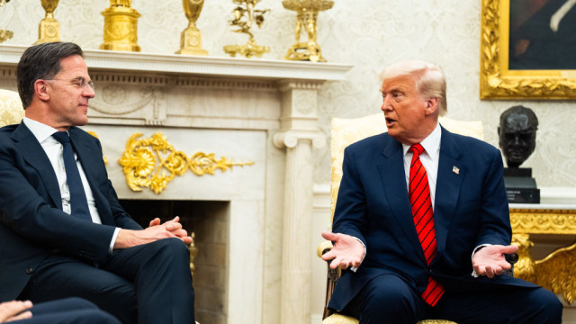 Trump mostra SMS privada com