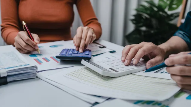 
                    Medo de falhar no IRS? Procura por ajuda dispara 115%. Saiba quanto custa
                