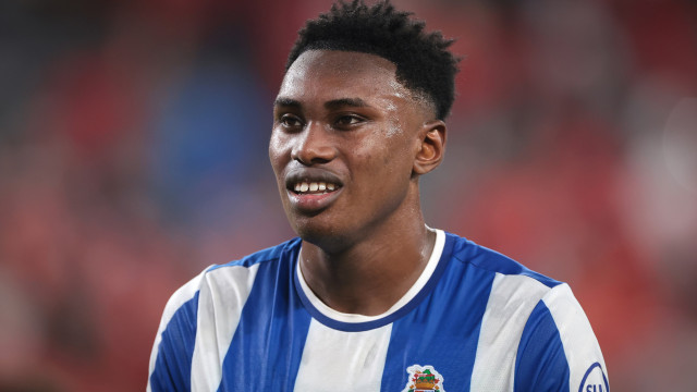 Oficial: FC Porto compra totalidade do passe de Samu Aghehowa 