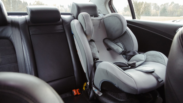 Bebé encontrado morto em carro nos EUA. Pai esqueceu-se do filho