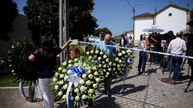 EM DIRETO: Sucedem-se as reações à morte de Jota. Velório acontece hoje