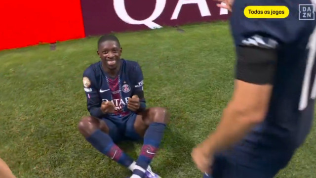 Incrível. Diogo Jota recordado assim no festejo de Dembélé no PSG-Bayern
