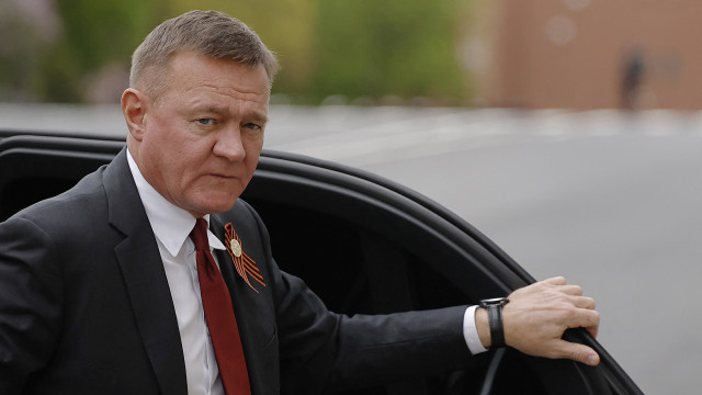 Alegado suicídio de ex-ministro dos Transportes choca elite política da Rússia