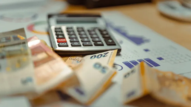 Fisco cobra dÃvidas de 1.550 milhÃµes em 2025, mais 10% do que em 2024