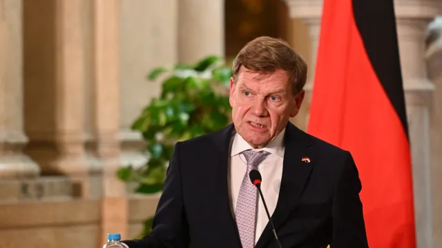 
                    Alemanha espera que trégua limitada no Líbano permita acordo
                