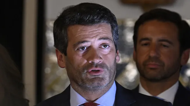 Chega e IL acusam António Costa de mentir no processo Influencer