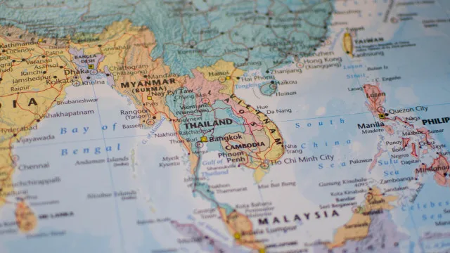 
                    Rubi de 11 mil quilates descoberto em Myanmar. Veja a imagem
                