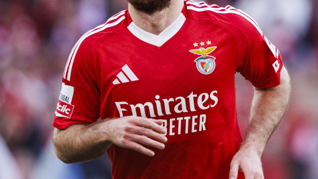 Oficial: Benfica anuncia saída de Kokçu por empréstimo para o Besiktas
