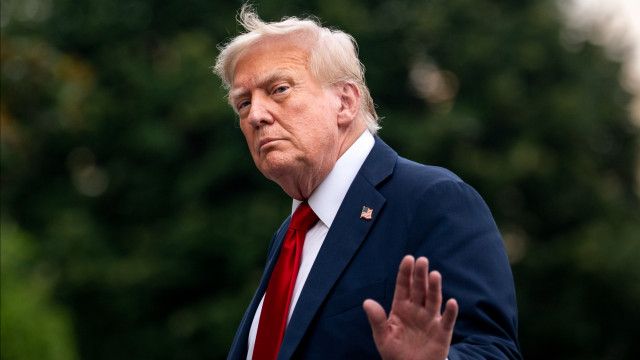 Epstein. Trump processa jornalistas do WSJ e Rupert Murdoch por difamação