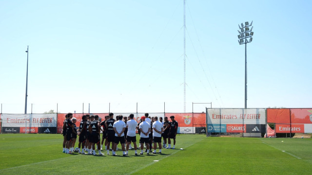 Reforços integram primeiro treino do Benfica (com ausências a registar)