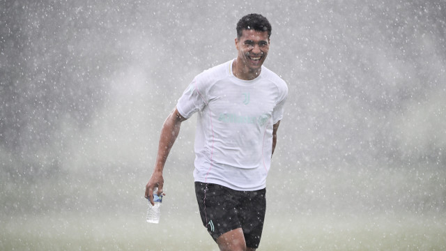 Sporting insiste e apresenta proposta por Alberto Costa. Juventus resiste
