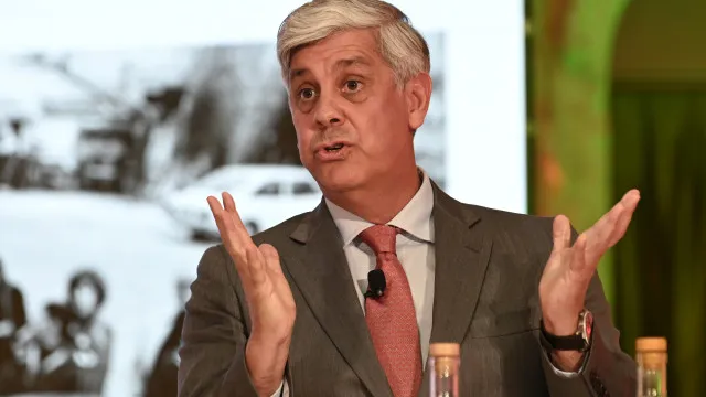 
                    Centeno defende que até 25% das novas casas sejam acessíveis: 
