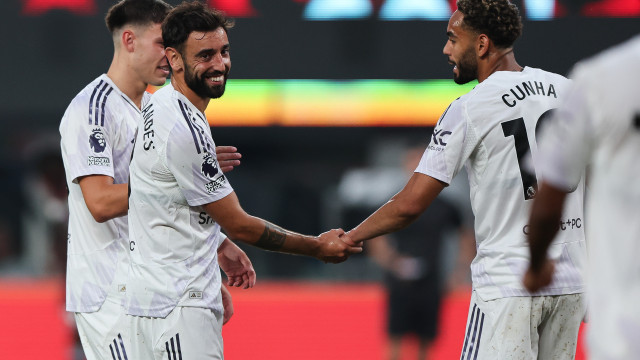 Espetáculo de Bruno Fernandes vale a Amorim primeira vitória da pré-época