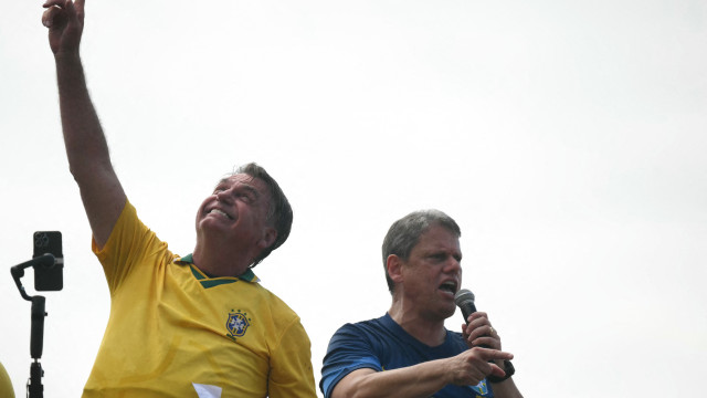 Indefinições de Bolsonaro e Tarcísio afetam chapas da direita ao Senado