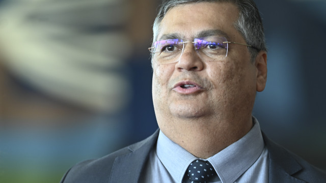 Flávio Dino sai em defesa de Moraes: 'Está apenas fazendo o seu trabalho'